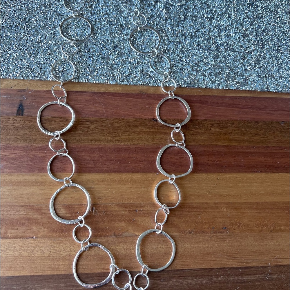 Elegant Silver Circle Link Necklace